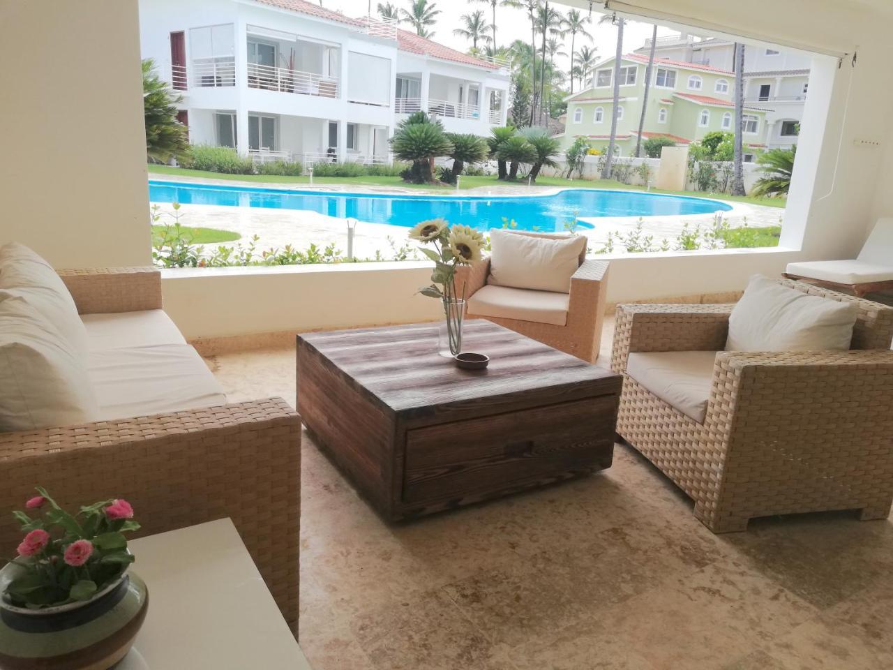 Las Terrazas Deluxe Pool Beach Club & Spa ปุนตากานา ภายนอก รูปภาพ