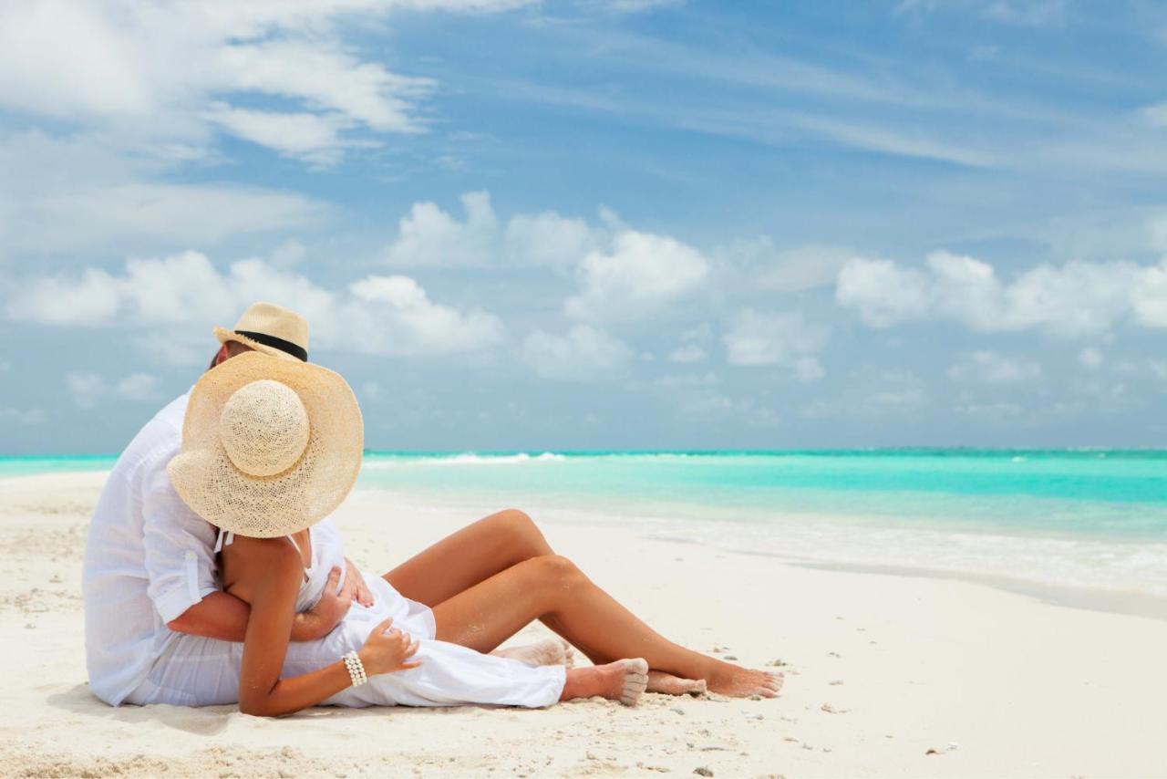 Las Terrazas Deluxe Pool Beach Club & Spa ปุนตากานา ภายนอก รูปภาพ