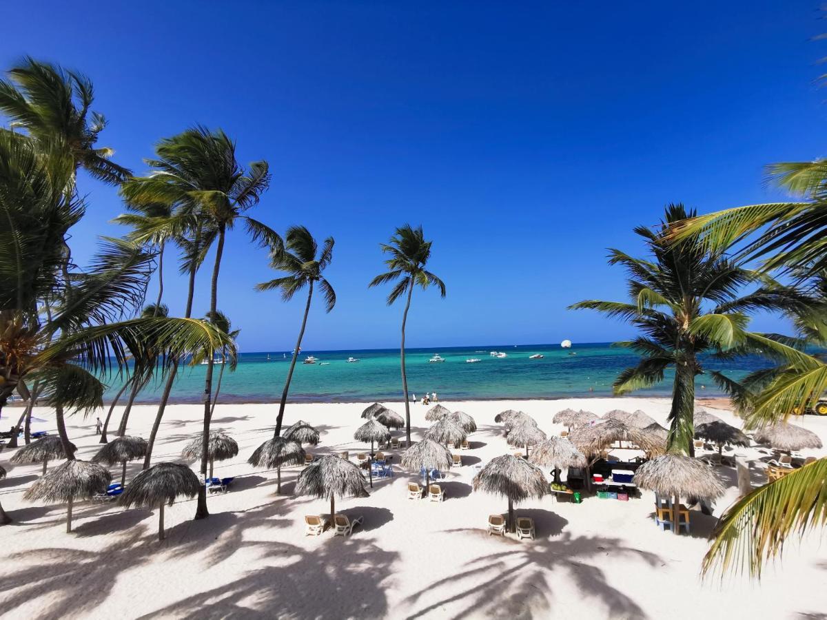 Las Terrazas Deluxe Pool Beach Club & Spa ปุนตากานา ภายนอก รูปภาพ
